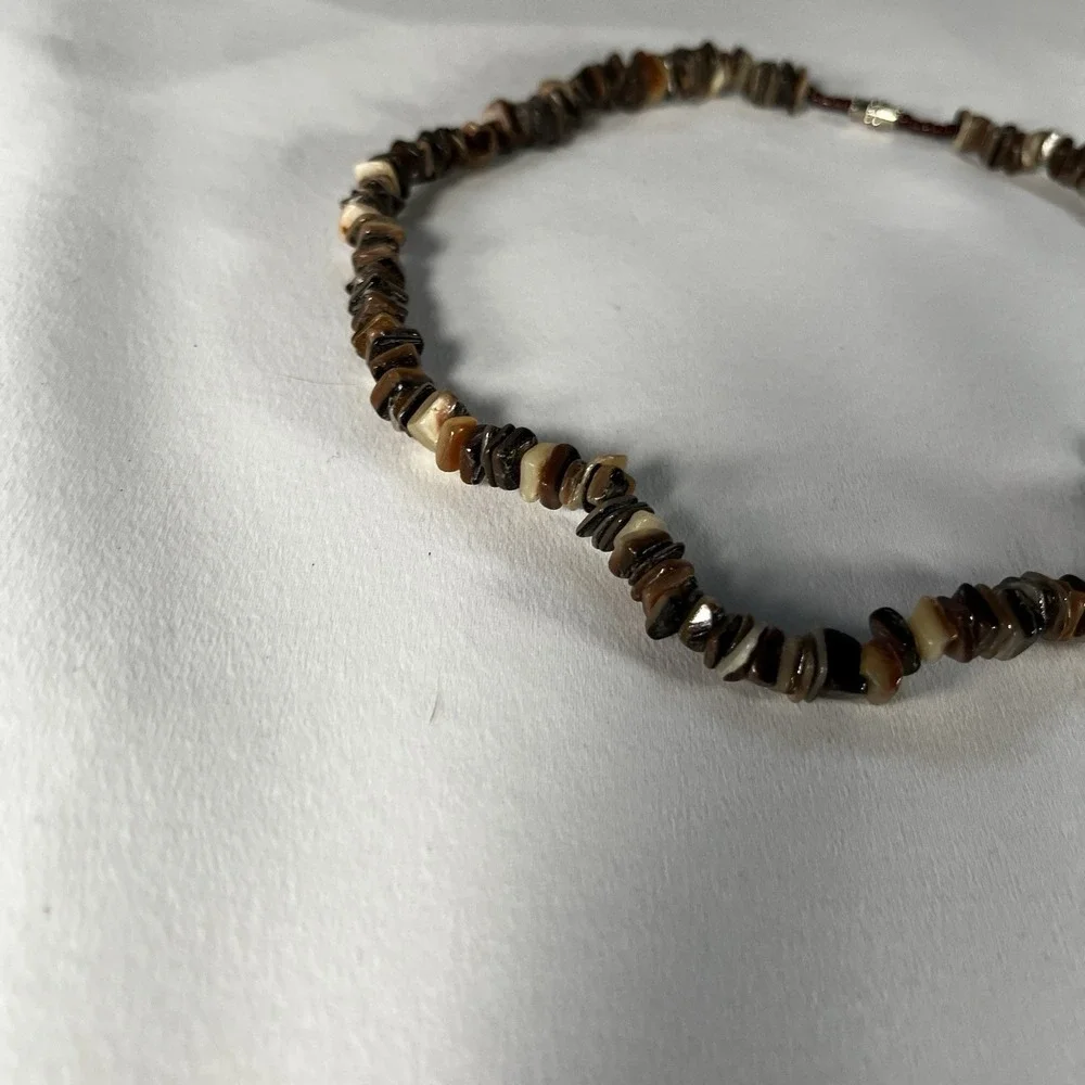 Vintage 70s 80s 90s Shell Chip Necklace Brown Translucent Surfer Choker Barrel